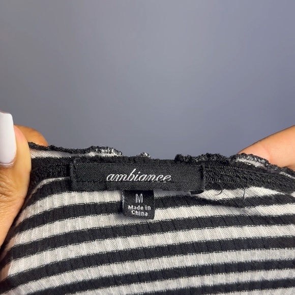 Striped Off-the-Shoulder Top - Picture 3 of 4